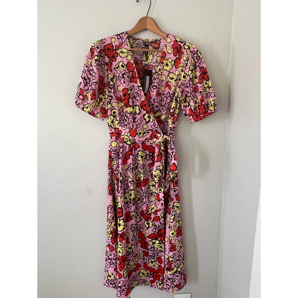 New with Tags Women's Influence Wrap Floral Print Pink Dress Size 8‎